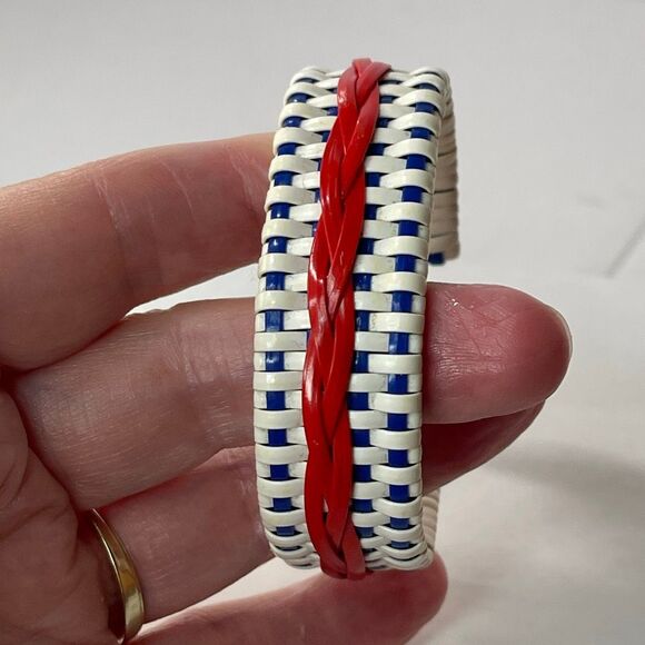 1940’s Make Do and mend Wire cuff bracelet - Picture 2 of 7